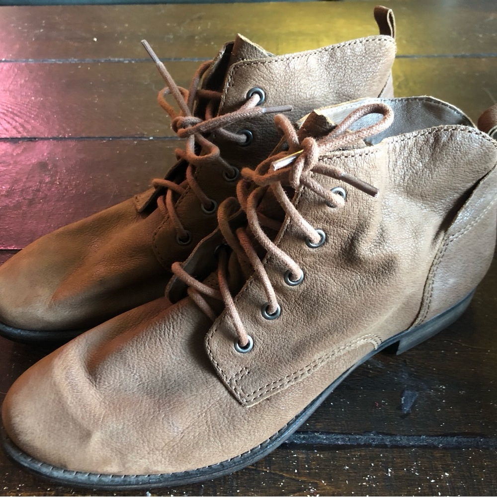 Sam Edelman Mare Lace Up Ankle Short Booties